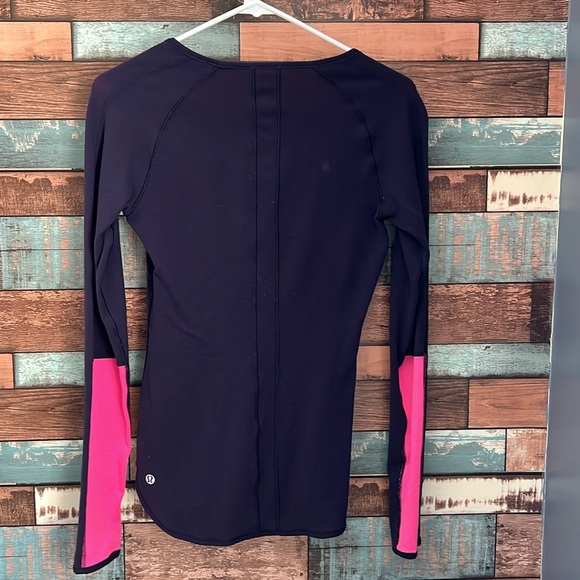 Long sleeve, Lululemon reversible running shirt. - Picture 2 of 4